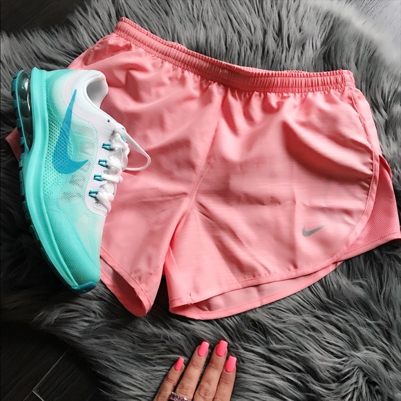 Nike Pants - NWT 🌴 NIKE DRI-FIT RUNNING SHORTS SZ XS